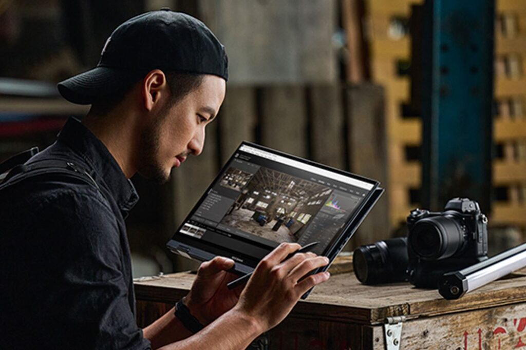 ASUS Zenbook Pro 15 Flip OLED (UP6502) asus zenbook 2022