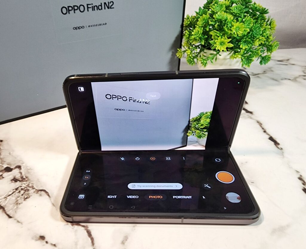 Oppo Find N2 Review - flexion hinge